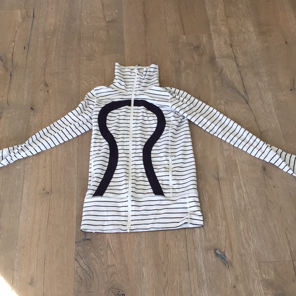 Lulu navy and white striped zip up